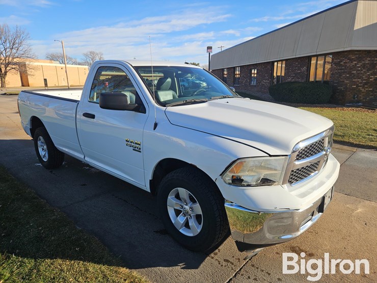 2020-dodge-1500-image-3