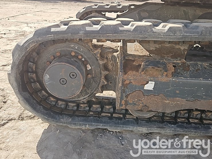 2021-yanmar-vio25-image-9