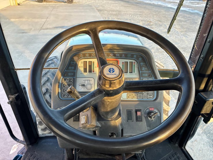 new-holland-8870-image-59