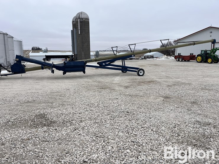 2015-harvest-international-h1372-image-8