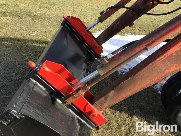 1955-farmall-400-2wd-tractor-w/loader-&-frontier-blade-image-13