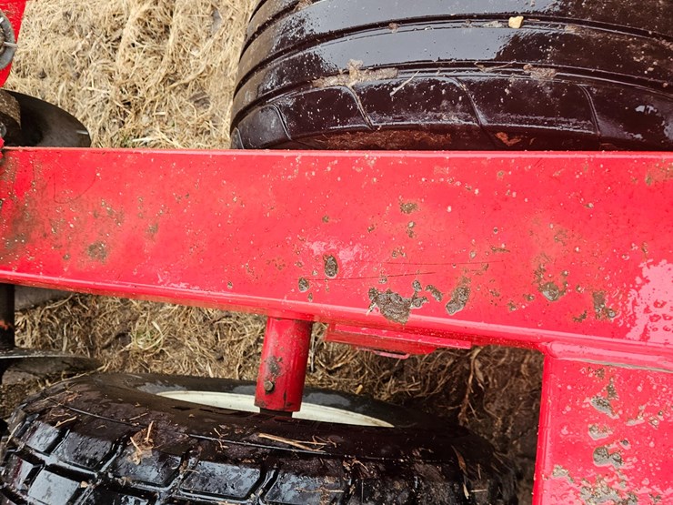 2013-sunflower-1435-image-11