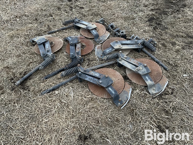 yetter-single-disc-fertilizer-openers-w/mounting-brackets-image-5