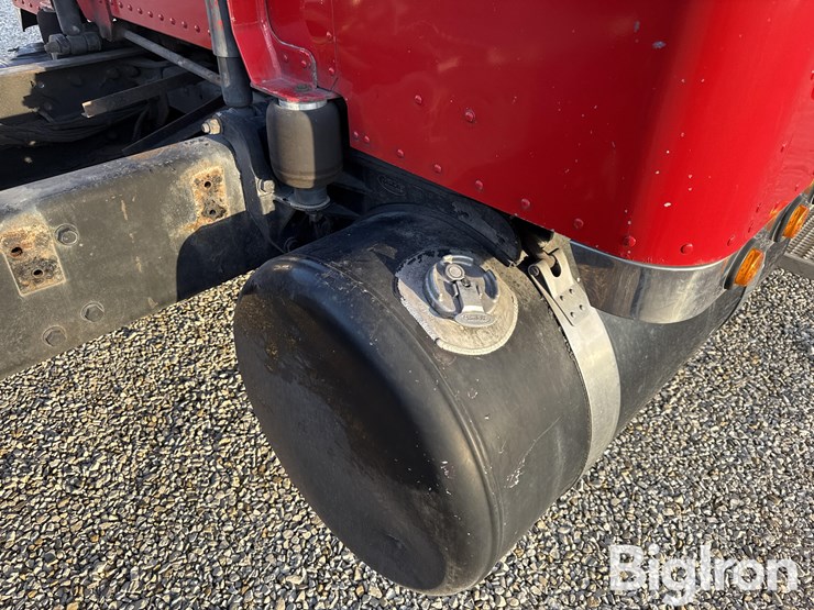 2006-peterbilt-379-image-18