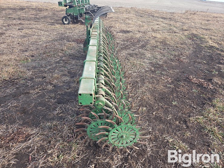 john-deere-400-image-8