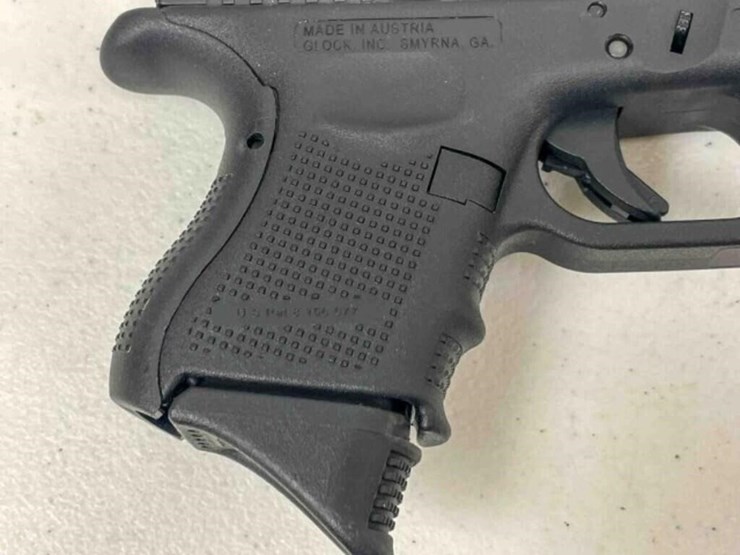 glock-pistol-image-6