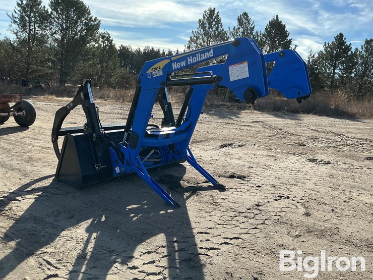 2010-new-holland-820tl-image-7