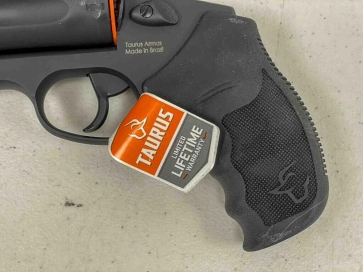 taurus-revolver-image-7