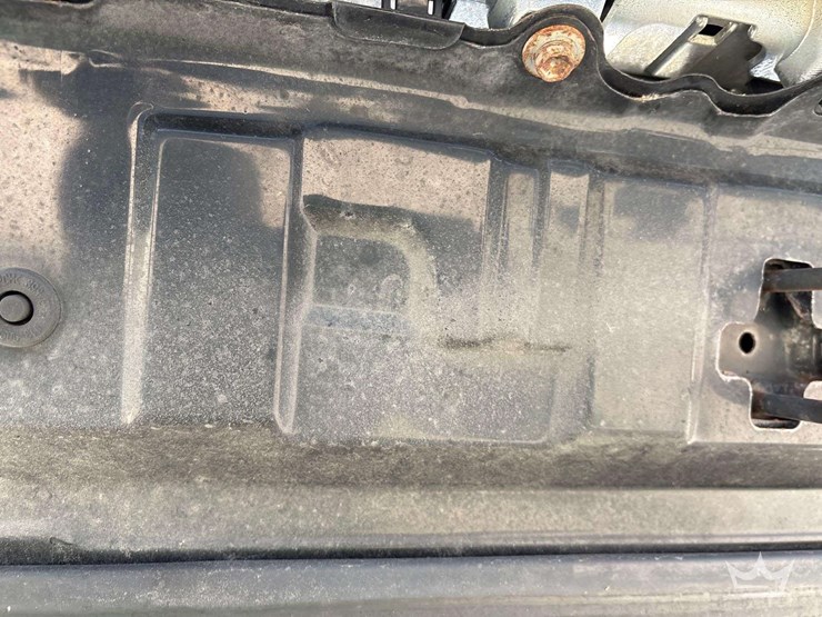 2012-toyota-tundra-sr5-image-16