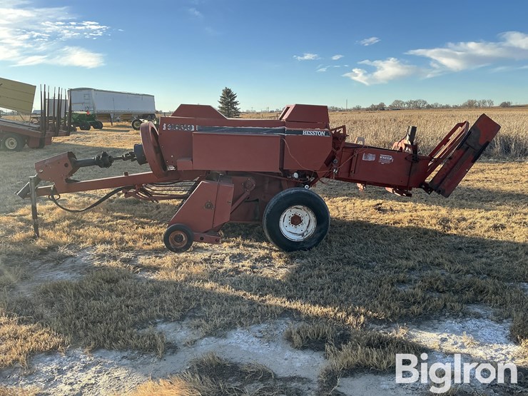 1989-hesston-4650-image-8