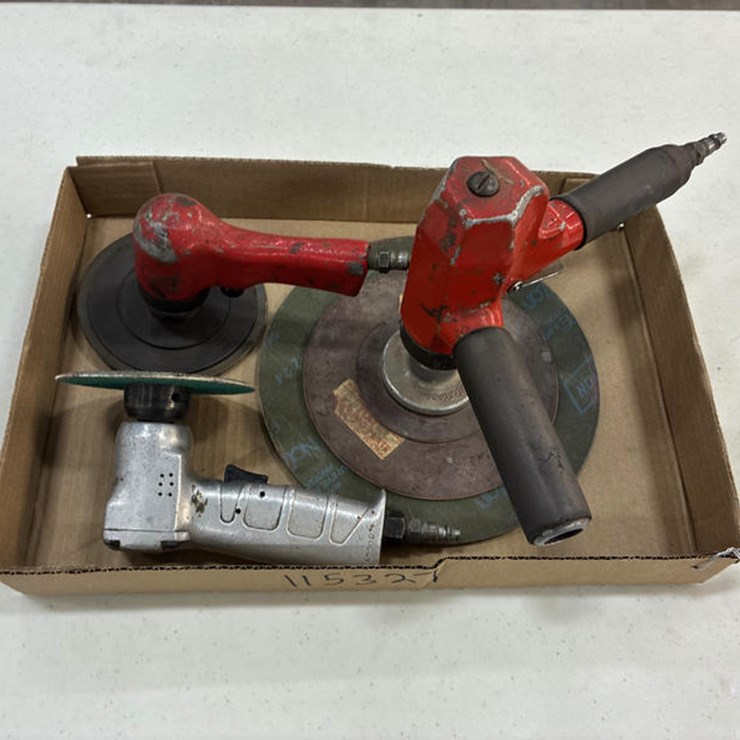 #115327 • BOX OF AIR SANDERS