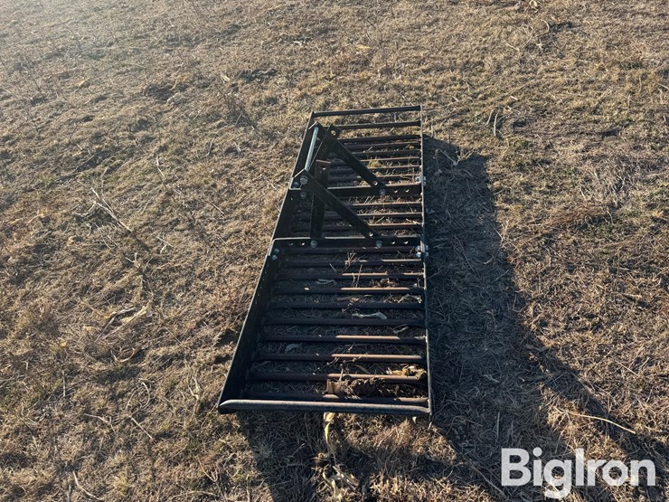 tractor-front-rock-box-image-8