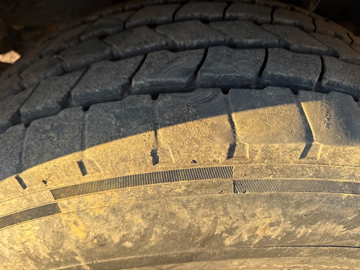 2006-peterbilt-357-image-58