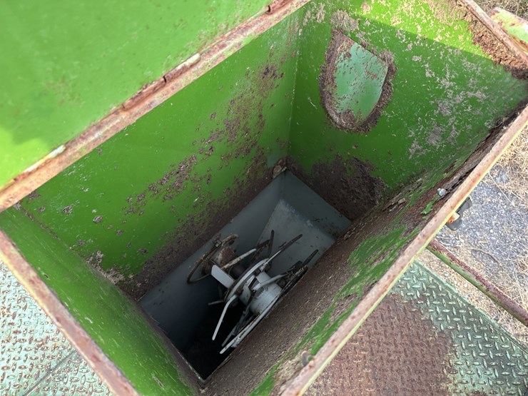 #2946-•-towable-hydro-seeder-image-21