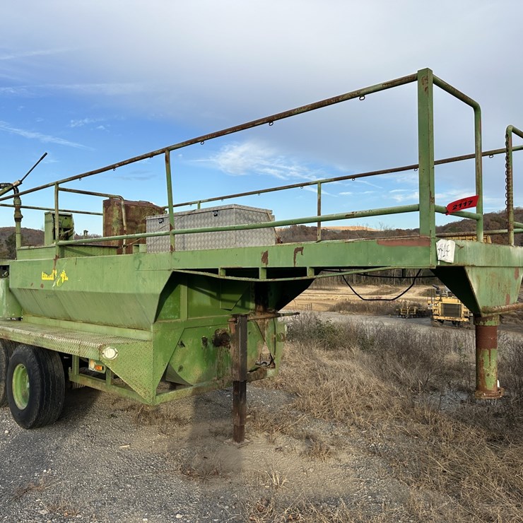 #2946 • Towable Hydro Seeder