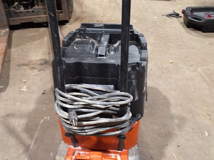 #334-•-turbo-ii-x-ac-heavy-duty-vacuum-with-hepa-filter-image-5