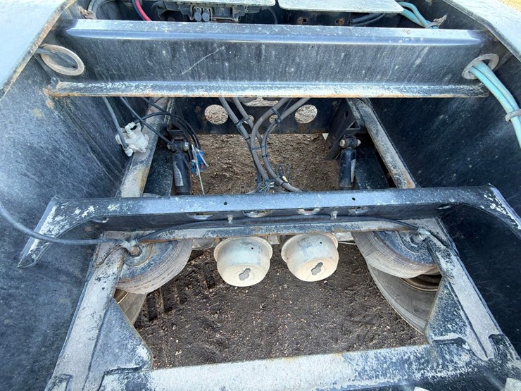 2016-smithco-side-dump-image-10