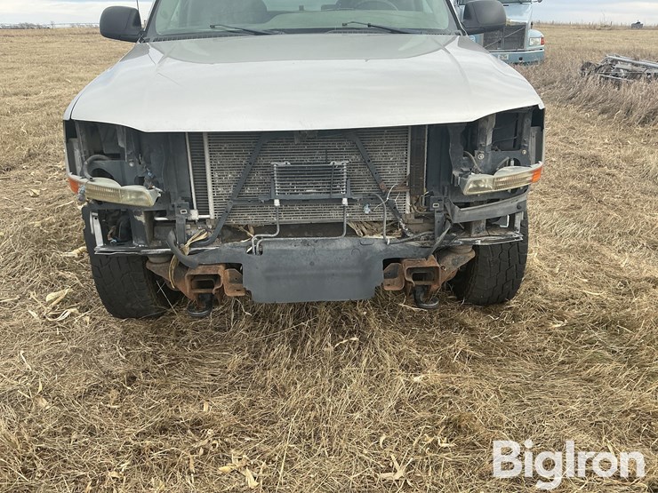 2006-gmc-sierra-2500-image-11