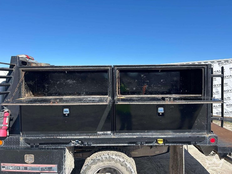 2015-ford-f350-image-17