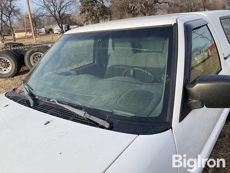 2002-chevrolet-s10-image-13