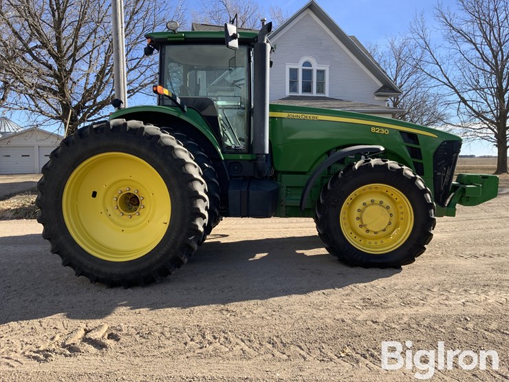 2007-john-deere-8230-image-4