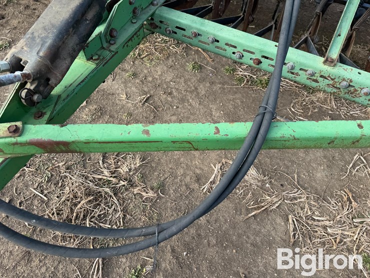 john-deere-8200-image-12