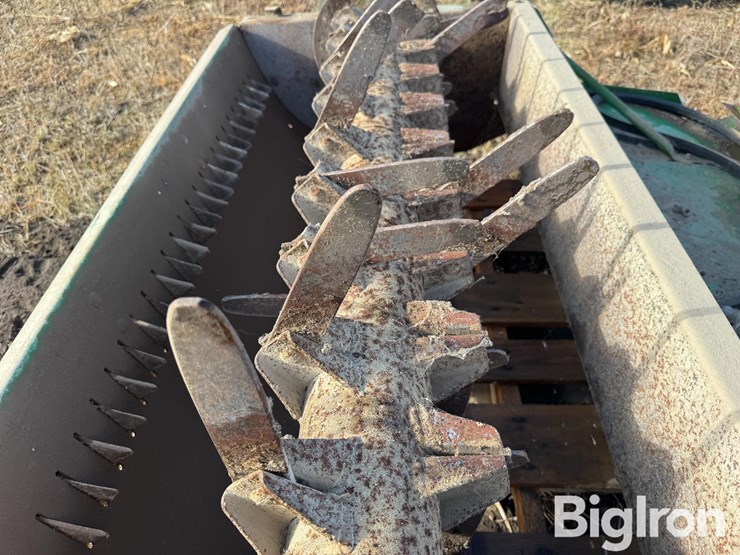 combine-chopper-spreader-image-12