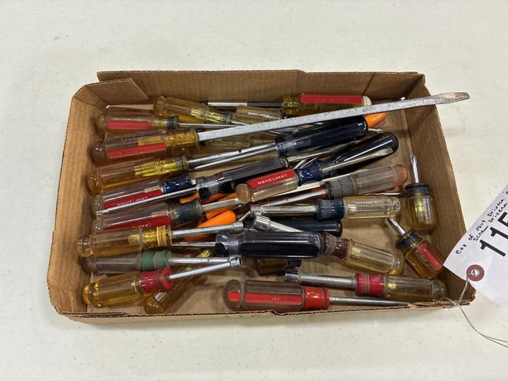 #115305-•-box-of-nut-drivers-&-screw-drivers-image-1