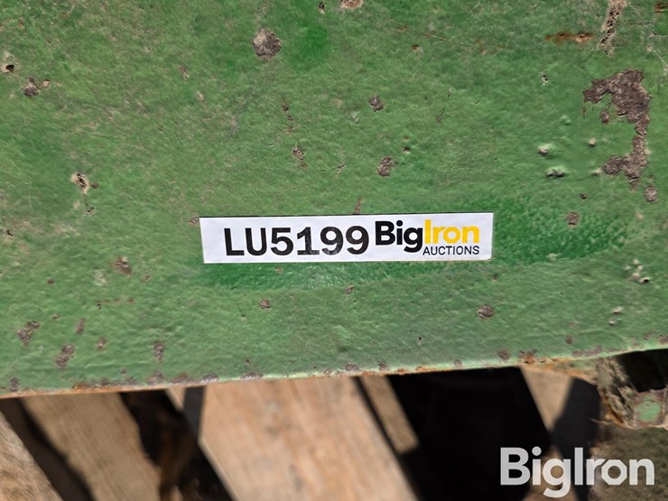 john-deere-quick-attach-image-11