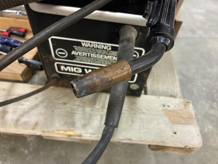 #115312-•-marquette-wire-welder-image-7
