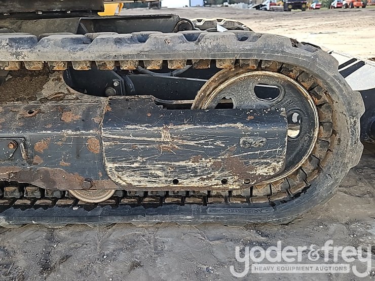 2021-yanmar-vio25-image-12