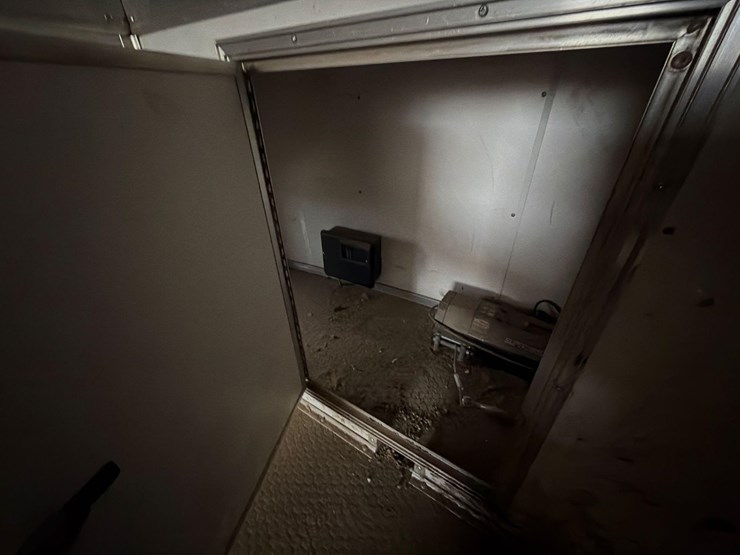 2011-teamspirit-enclosed-trailer-image-26