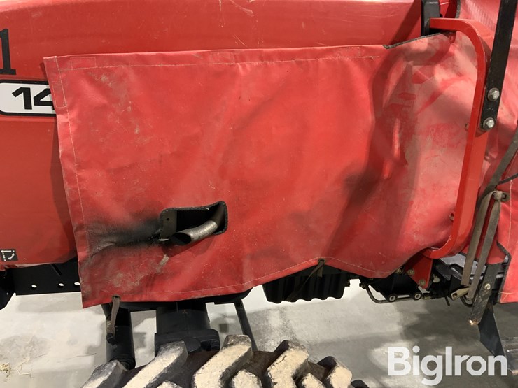 2004-massey-ferguson-1440-image-19