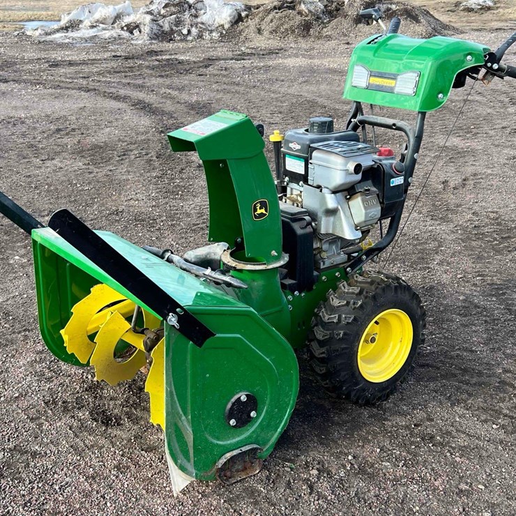John Deere 1330SE Snowblower