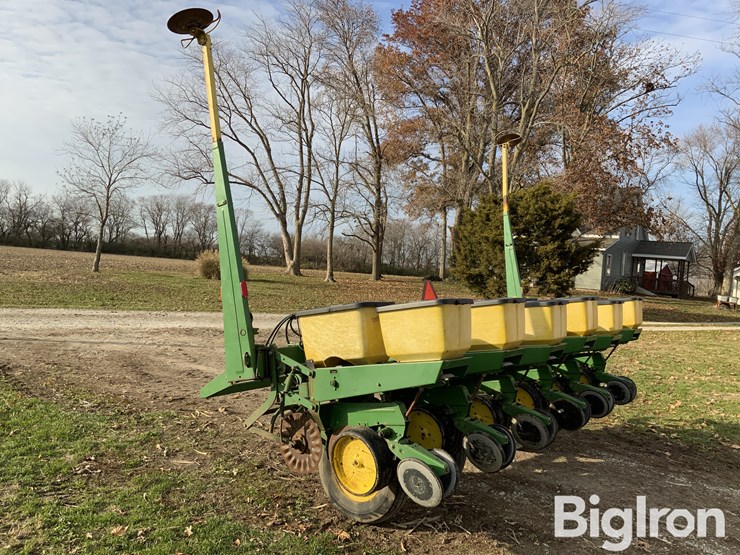 john-deere-7000-image-7