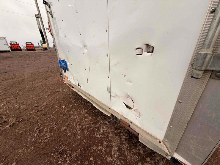 2012-dct-enclosed-trailer-image-11