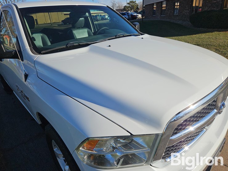 2019-dodge-1500-image-11