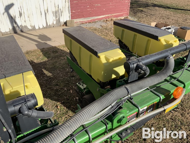 2007-john-deere-1710-image-19