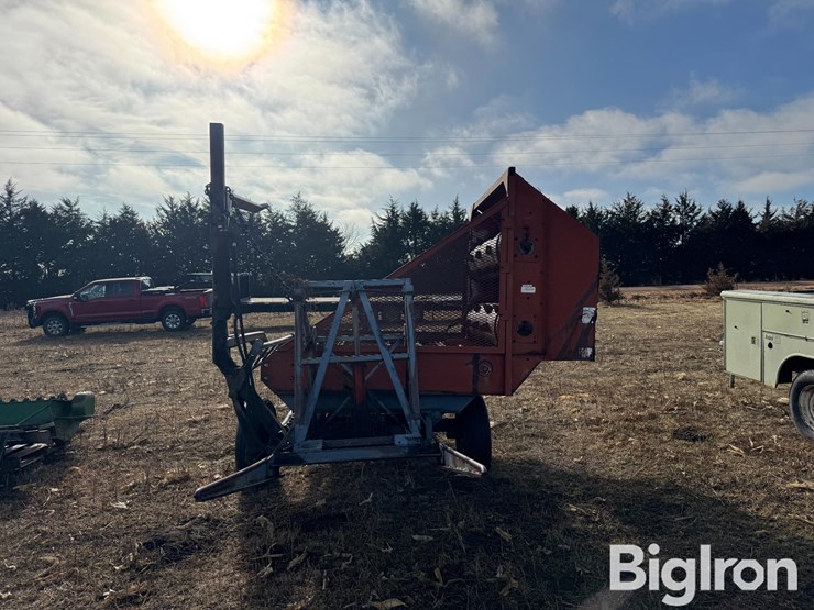 baker-bale-unroller-image-6