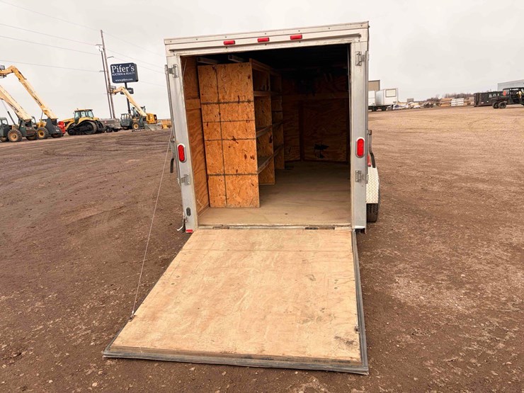 2012-dct-enclosed-trailer-image-9