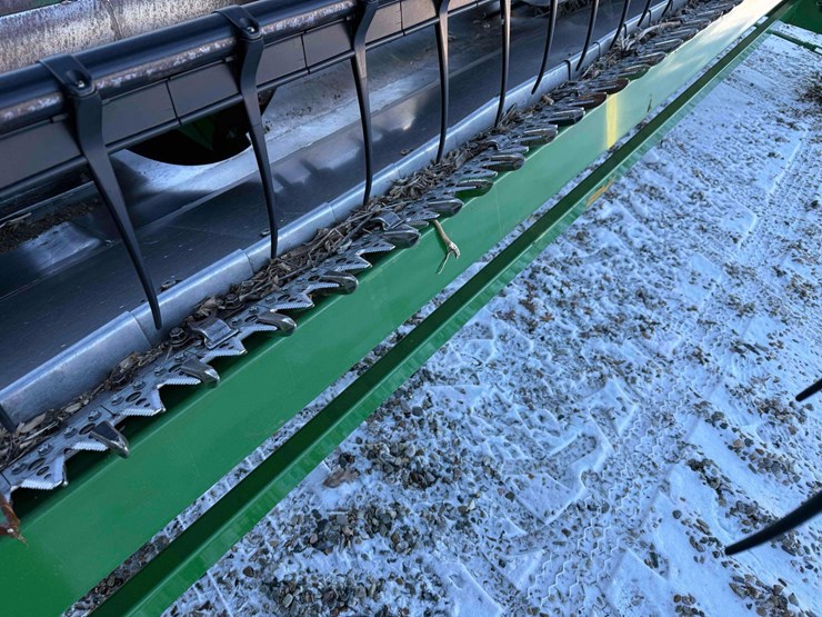 john-deere-630f-image-16