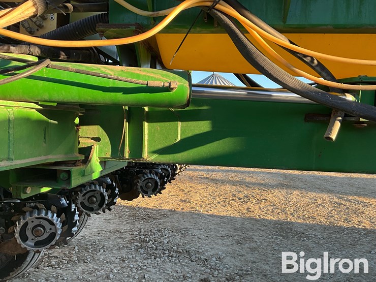 2009-john-deere-1770nt-image-17