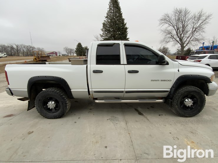 2004-dodge-ram-3500-image-4