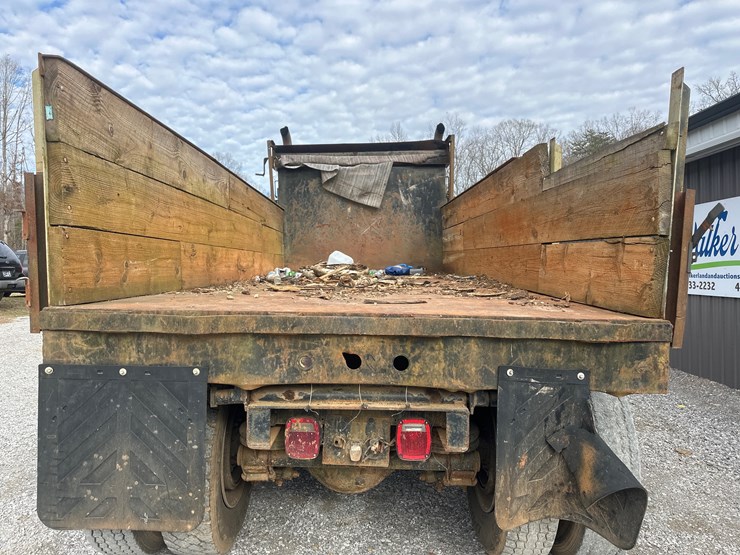 1989-freightliner-fld120-image-6