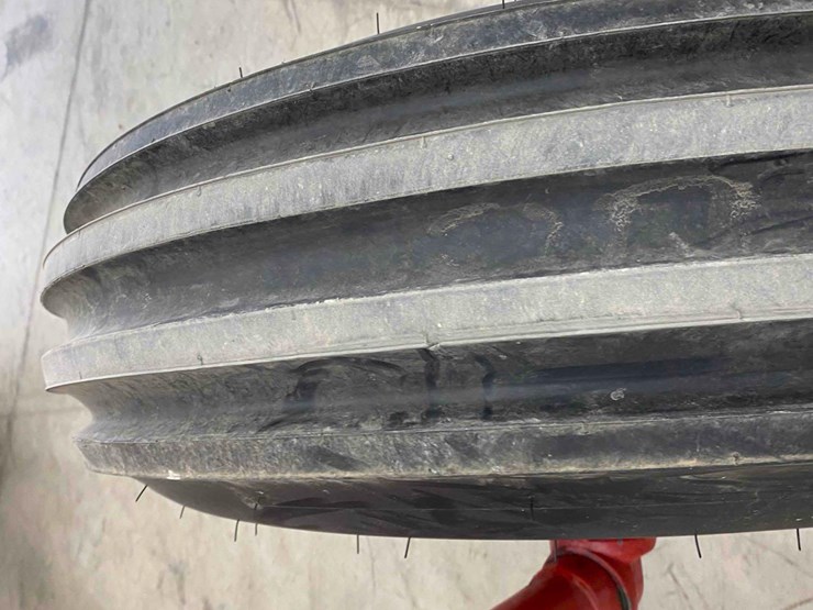 farmall-1206-open-station-restored-image-78