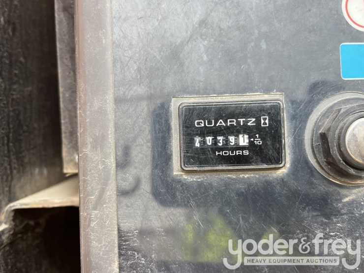 2013-jlg-800aj-image-24