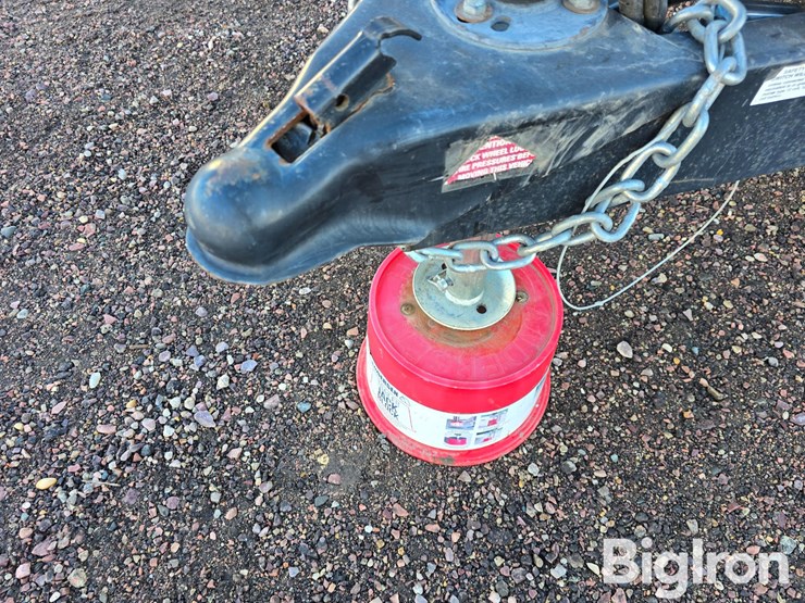 2015-keystone-bullet-272bhs-travel-trailer-image-9