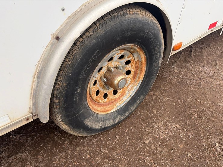 2011-teamspirit-enclosed-trailer-image-40