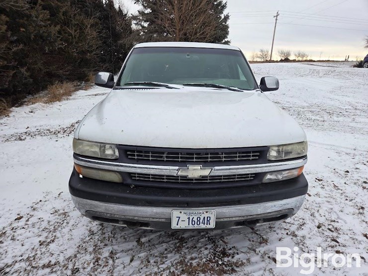 1999-chevrolet-silverado-1500-image-2