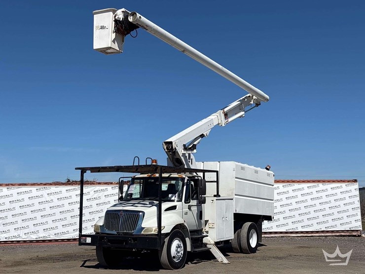 2006-international-durastar-4300-image-1